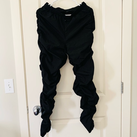 Windbreaker pants - Rutched toggle drawstring - Picture 9 of 9